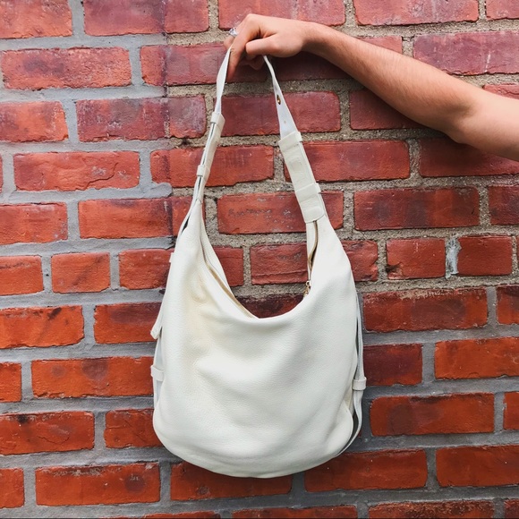 Salvatore Ferragamo white hobo bag - Picture 4 of 6